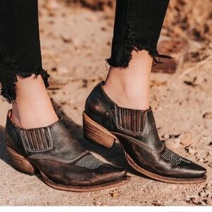Freebird Wyoming Western Ankle Booties